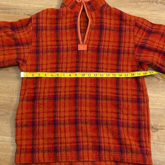 Beautiful fleece sweater - Picture 4 of 8